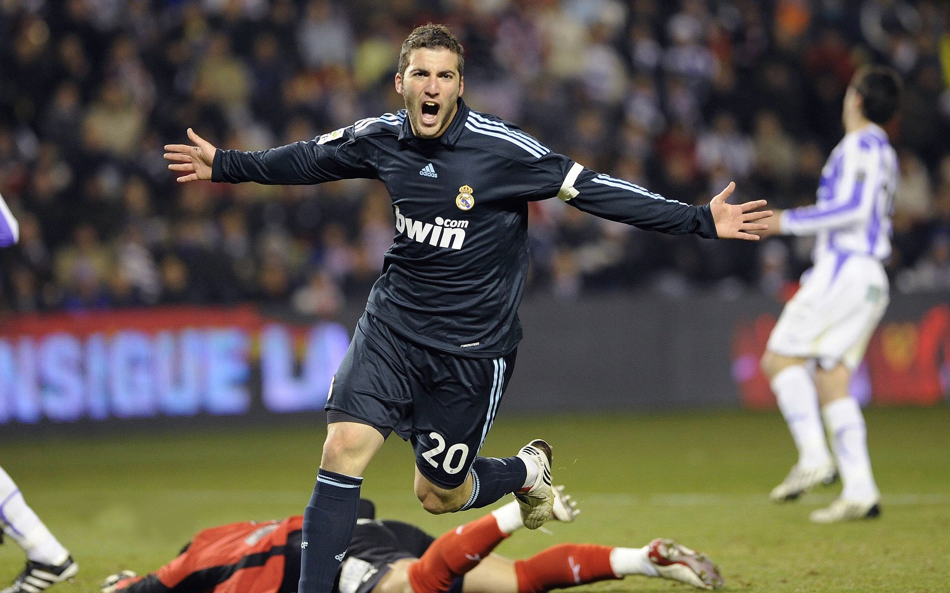 北京国安球队与国际俱乐部合作，北京国安足球队官网